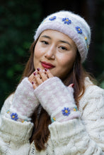 Load image into Gallery viewer, Bella Mohair Hand Warmer in Black