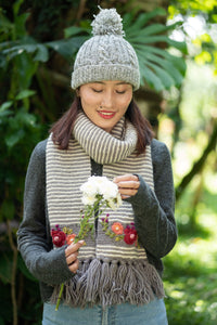 Lief Cable Knit Pompom hat