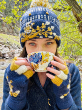 Load image into Gallery viewer, Elsa Fingerless Glove
