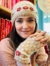 Load image into Gallery viewer, Bella Mohair Hand Warmer in Neutral