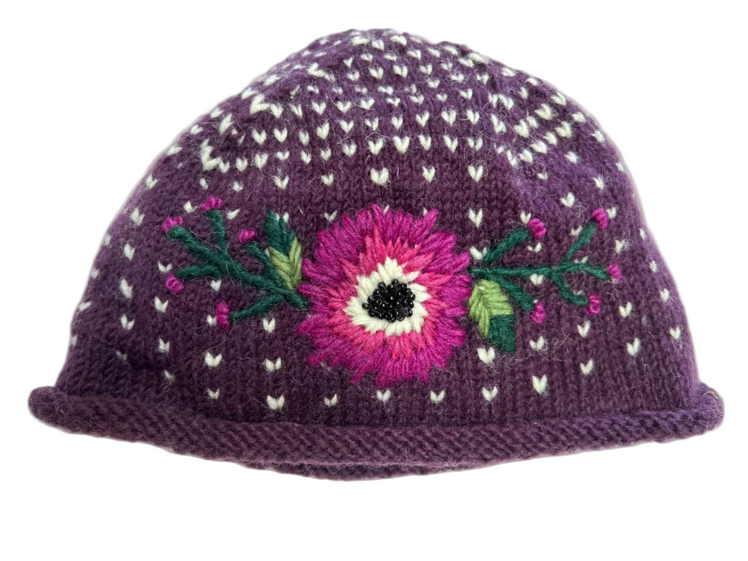 Daphne Hat in Wine