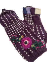 Load image into Gallery viewer, Daphne Hat in Wine