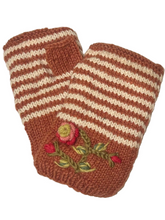 Load image into Gallery viewer, Olive Handwarmer in Brown