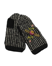 Load image into Gallery viewer, Olive Mitten in Black
