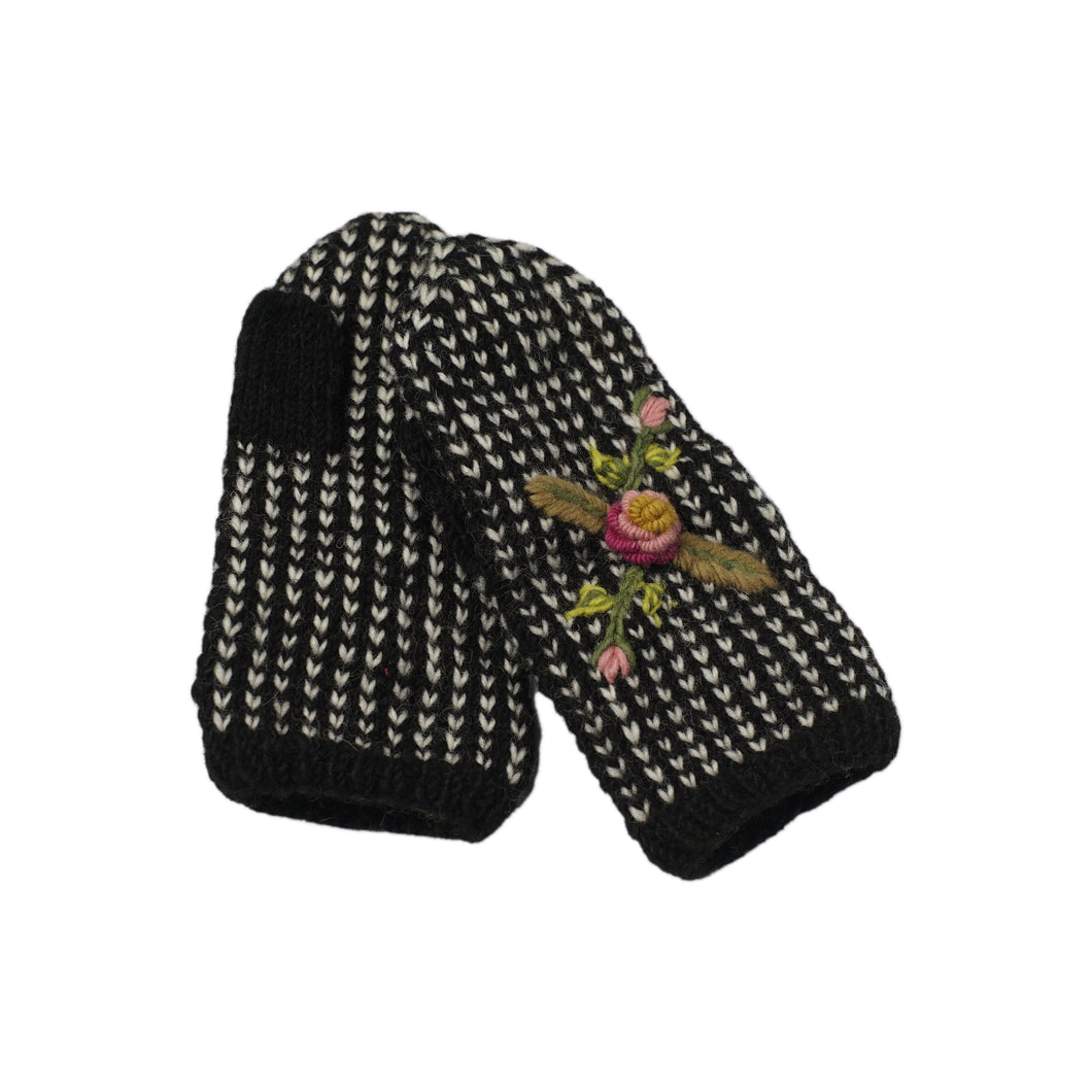 Olive Mitten in Black